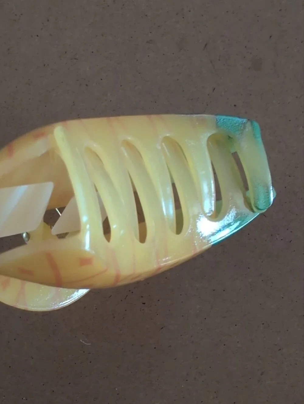 Pineapple Print Crescent Hair Clip - Yellow & Green